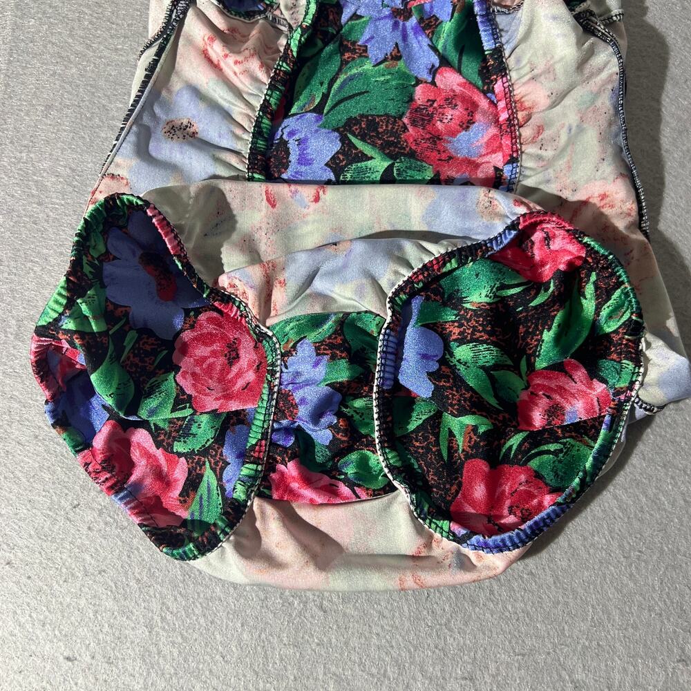 Vintage Women’s Floral One Piece Swimsuit Multicolor Built In Cups - Picture 6 of 10